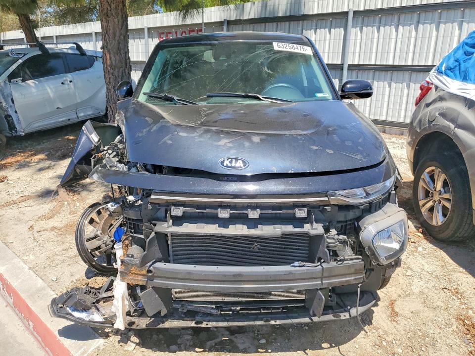 Photo 5 from auction – 2020 KIA SOUL with VIN KNDJ63AU8L7720664