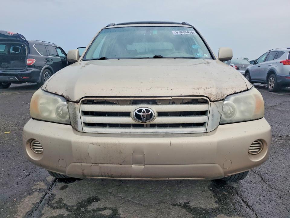 Photo 5 from auction – 2004 TOYOTA HIGHLANDER with VIN JTEEP21A340029997
