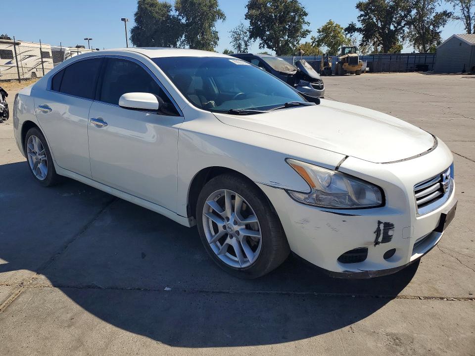 Photo 4 from auction – 2014 NISSAN MAXIMA with VIN 1N4AA5AP8EC453398