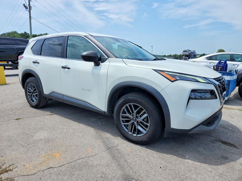 Photo 4 from auction – 2023 NISSAN ROGUE with VIN 5N1BT3AAXPC823032