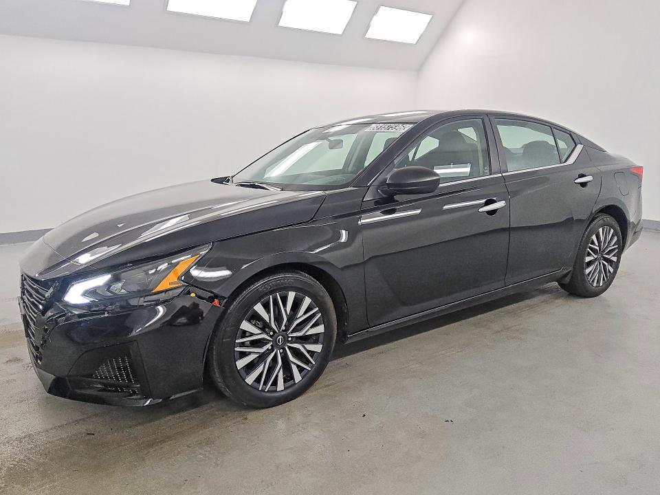 NISSAN ALTIMA 2025 with VIN 1N4BL4DV5SN327549 - Photo from auction