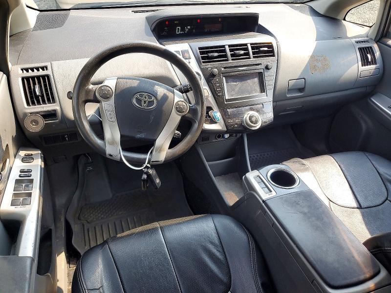 Photo 8 from auction – 2013 TOYOTA PRIUS V with VIN JTDZN3EU2D3257526