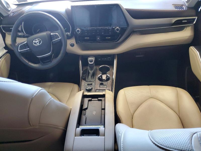 Photo 8 from auction – 2021 TOYOTA HIGHLANDER with VIN 5TDDZRBH8MS064479