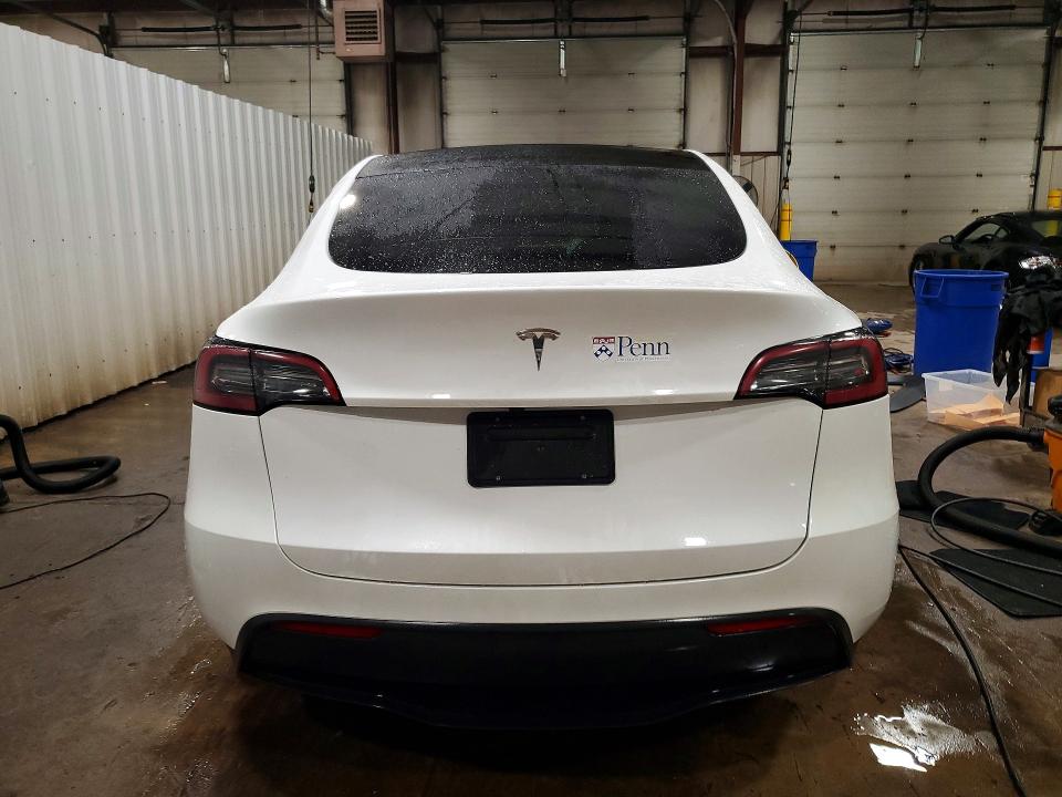 Photo 6 from auction – 2024 TESLA MODEL  Y with VIN 7SAYGDED5RF127426
