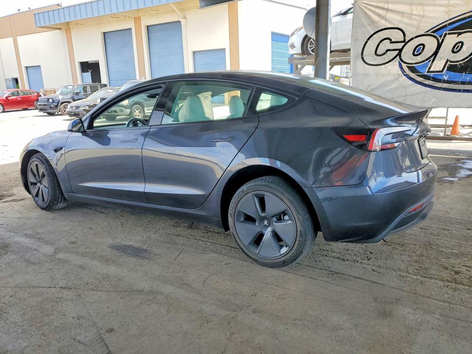 Zdjęcie 2 z aukcji – 2026 TESLA MODEL 3 z VIN 5YJ3E1EA4TF166226