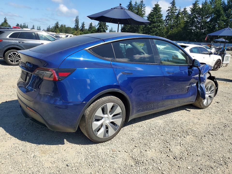 Photo 3 from auction – 2020 TESLA MODEL Y with VIN 5YJYGDEE8LF006869