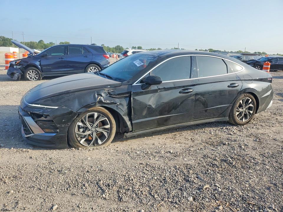 HYUNDAI SONATA 2025 с VIN KMHL64JA7SA452997 - Снимка от търг