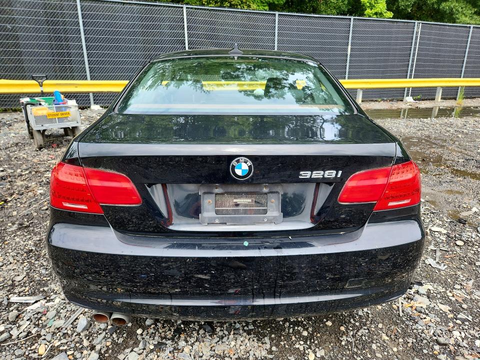 Photo 6 from auction – 2013 BMW 328 with VIN WBAKE3C56DE772141