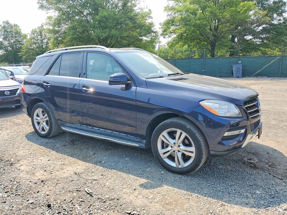 Photo 4 from auction – 2015 MERCEDES-BENZ ML with VIN 4JGDA0EB1FA483568
