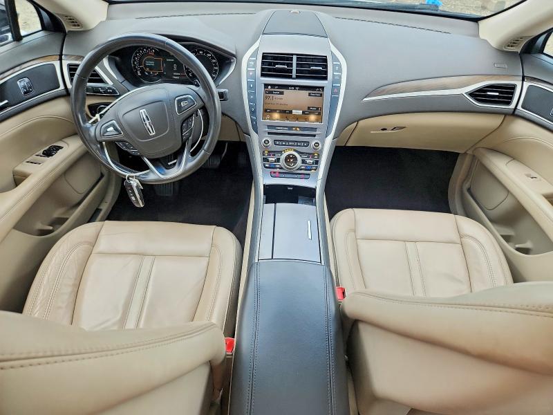 Zdjęcie 8 z aukcji – 2017 LINCOLN MKZ z VIN 3LN6L5C96HR659426