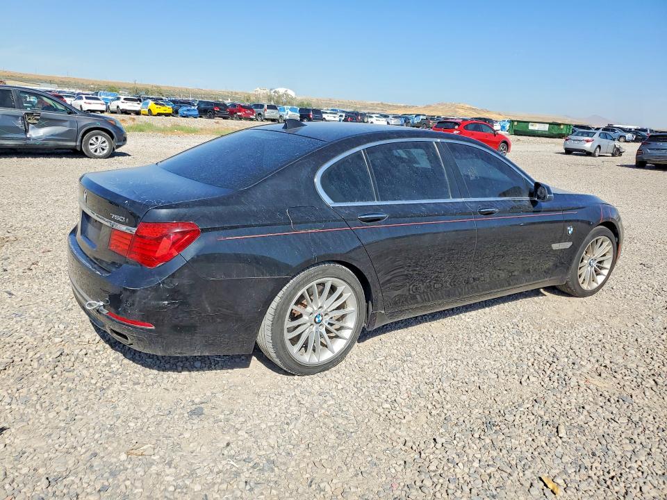 Photo 3 from auction – 2013 BMW 750 with VIN WBAYB6C57DC998107
