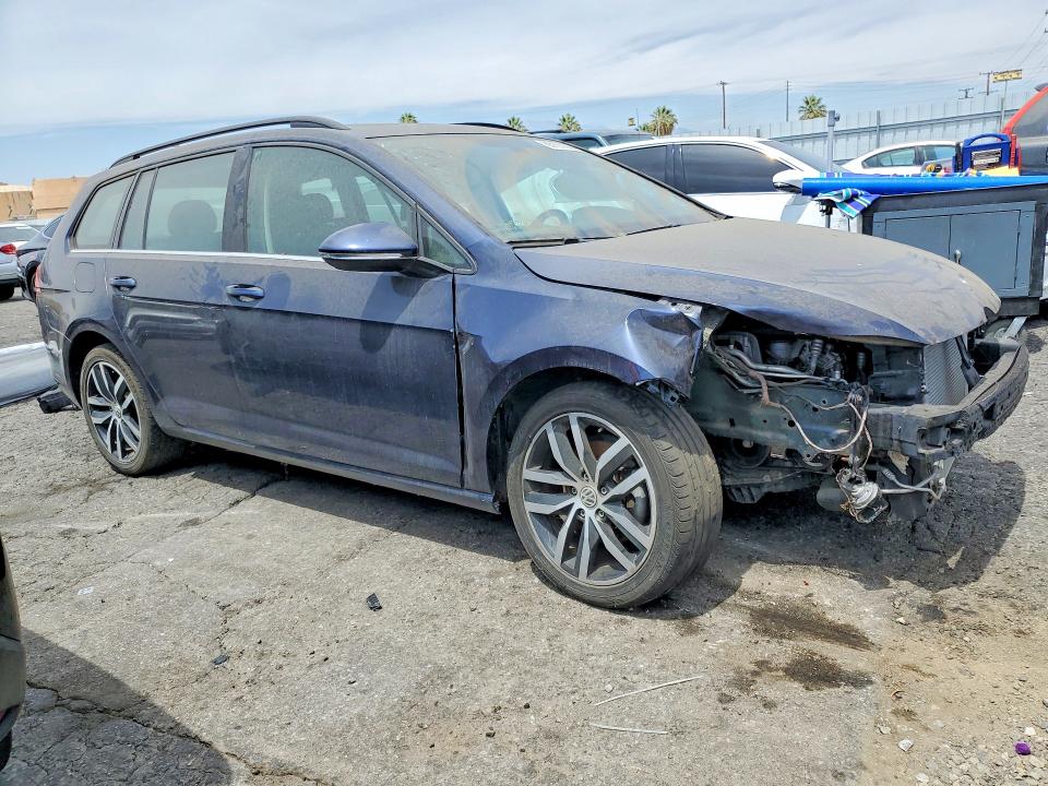 Photo 4 from auction – 2016 VOLKSWAGEN GOLF SPORTWAGEN with VIN 3VWC17AU8GM519645