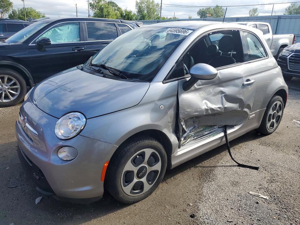 FIAT 500 2017 with VIN 3C3CFFGEXHT699110 - Photo from auction