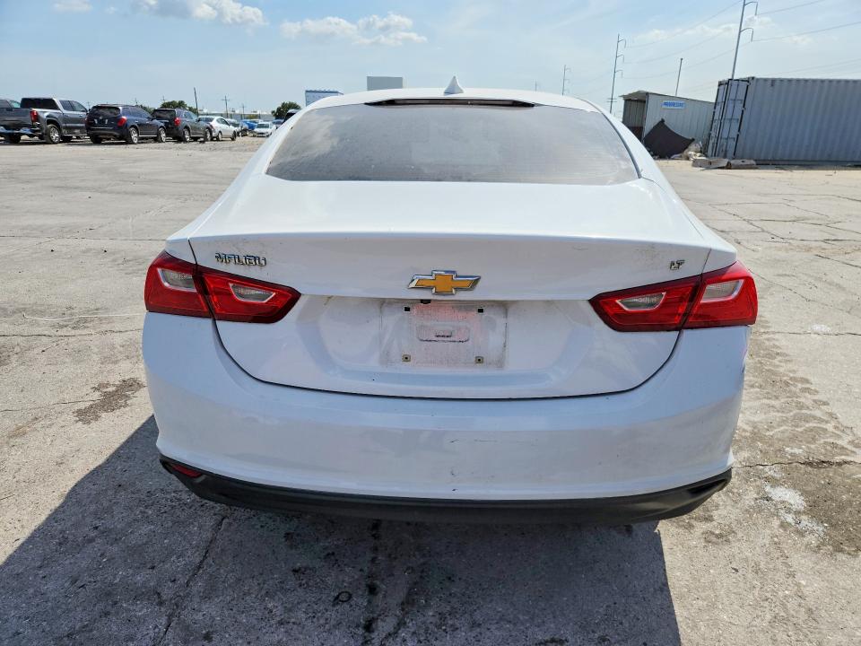 Photo 6 from auction – 2018 CHEVROLET MALIBU with VIN 1G1ZD5ST0JF178255
