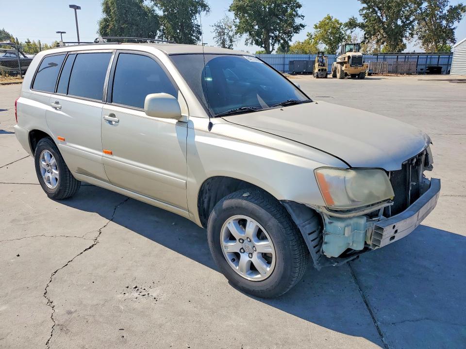 Photo 4 from auction – 2003 TOYOTA HIGHLANDER with VIN JTEGF21A130086046