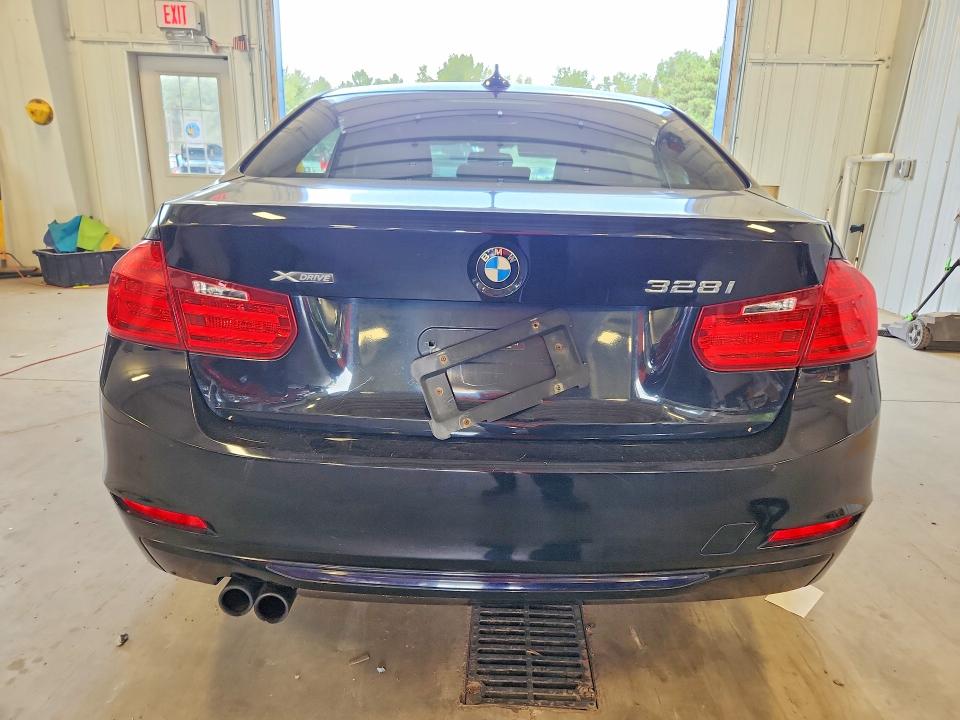 صورة رقم 6 من المزاد - 2013 BMW 328 مع VIN WBA3B3C58DJ976086