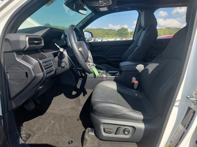 Photo 7 from auction – 2025 TOYOTA 4RUNNER with VIN JTEVA5BR3S5000426