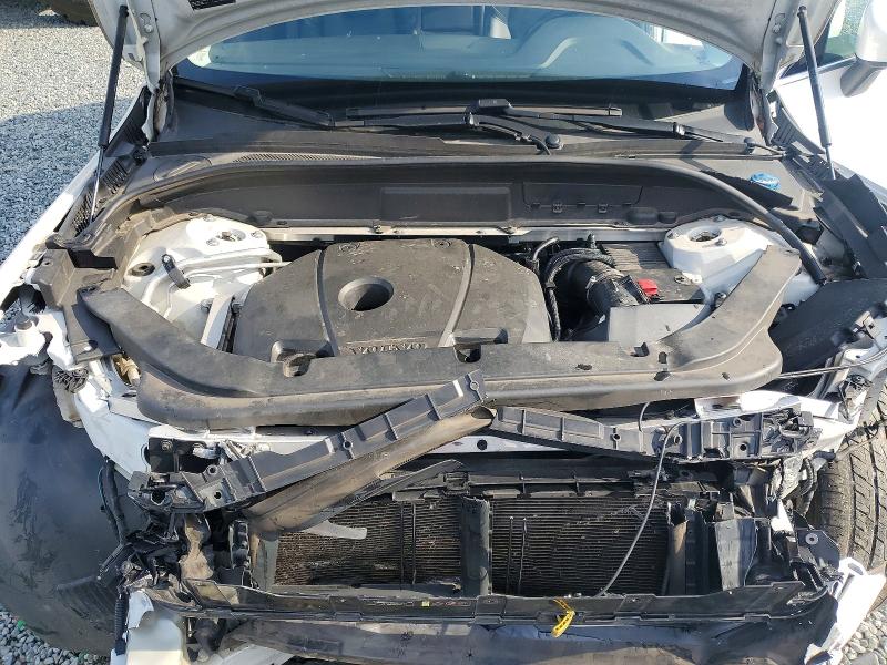 Снимка 12 от търг – 2019 VOLVO XC60 с VIN LYV102DK7KB219412