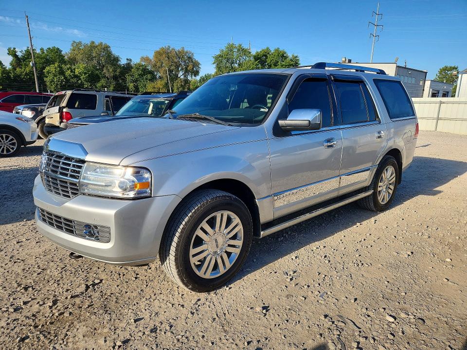 LINCOLN NAVIGATOR 2013 with VIN 5LMJJ2J58DEL06162 - Photo from auction