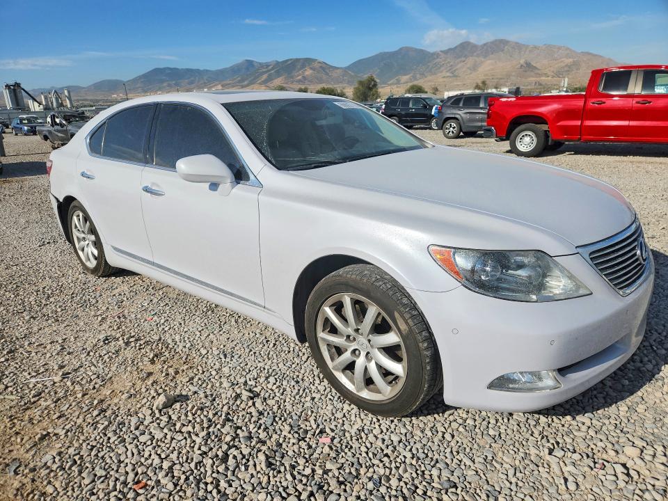 Photo 4 from auction – 2008 LEXUS LS with VIN JTHBL46F485061822