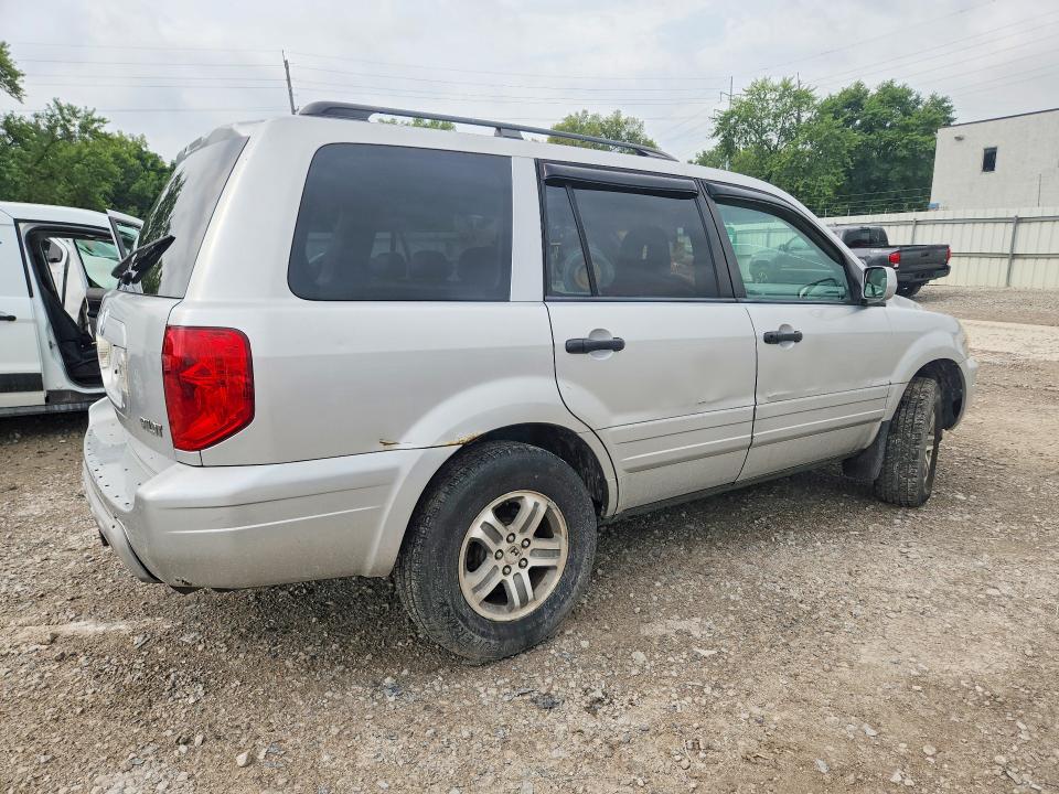 Photo 3 from auction – 2005 HONDA PILOT with VIN 5FNYF18625B041657