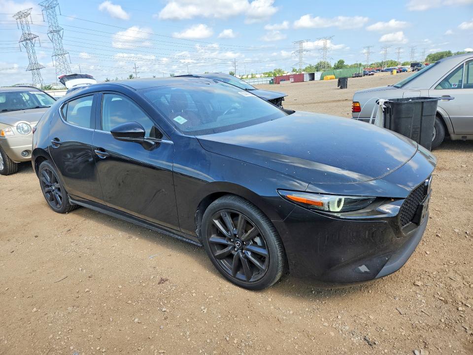 Photo 4 from auction – 2021 MAZDA 3 with VIN JM1BPAML3M1312747