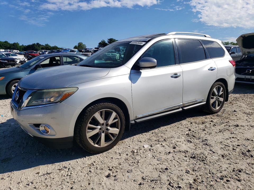 NISSAN PATHFINDER 2014 with VIN 5N1AR2MN7EC631941 - Photo from auction