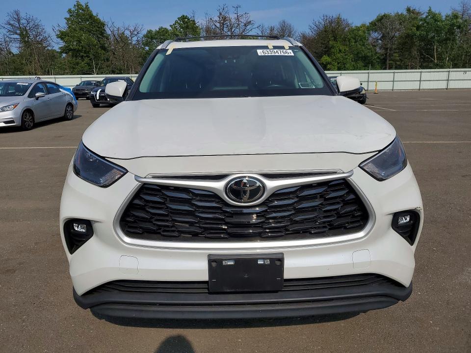 Photo 5 from auction – 2023 TOYOTA HIGHLANDER with VIN 5TDKDRBH5PS025892