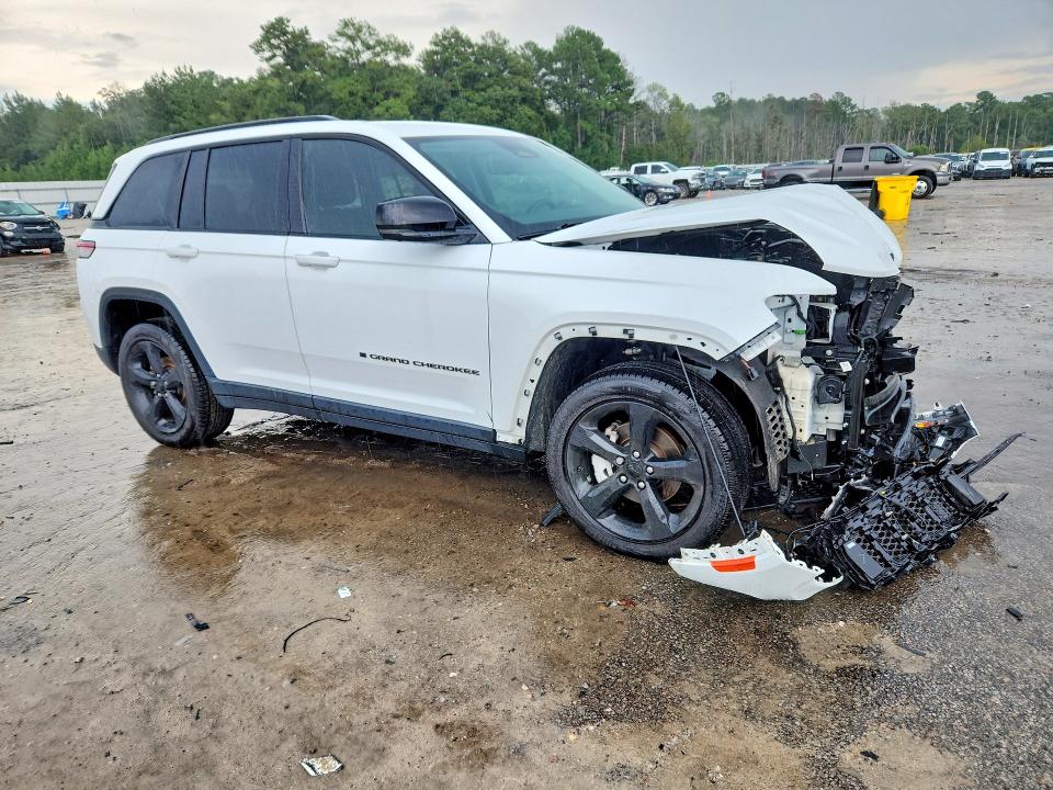 Zdjęcie 4 z aukcji – 2023 JEEP GRAND CHEROKEE z VIN 1C4RJGBG4PC535025