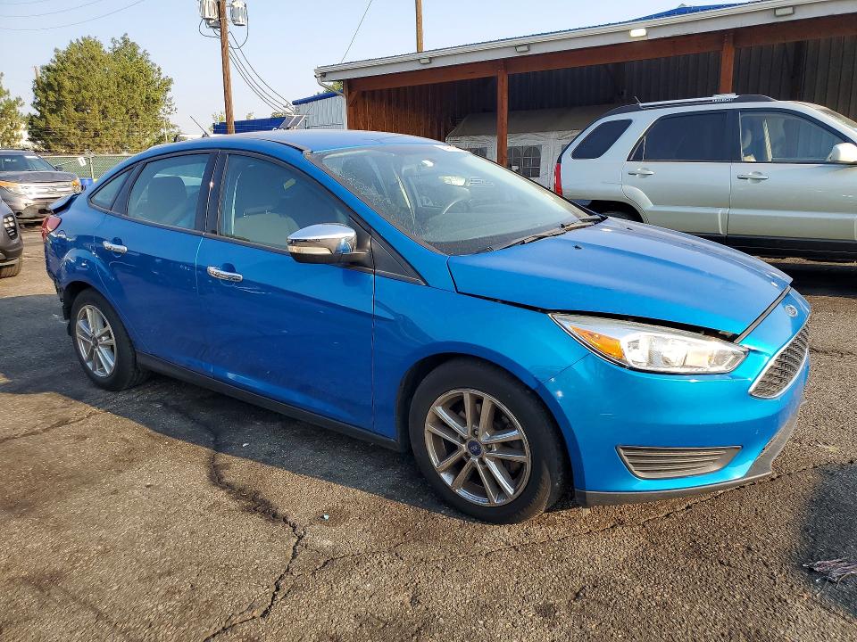 Photo 4 from auction – 2016 FORD FOCUS with VIN 1FADP3F2XGL390708