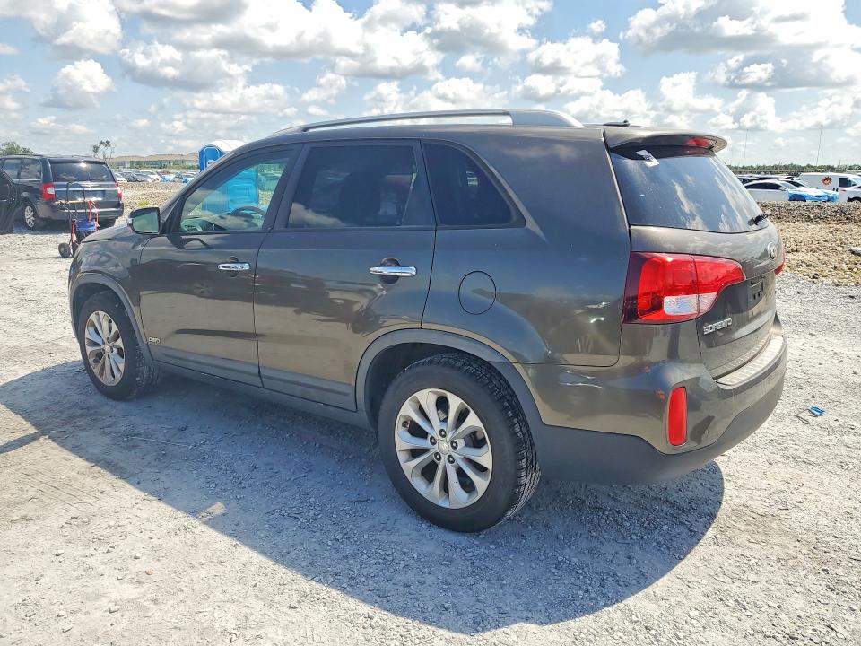 Photo 2 from auction – 2015 KIA SORENTO with VIN 5XYKUDA71FG614381