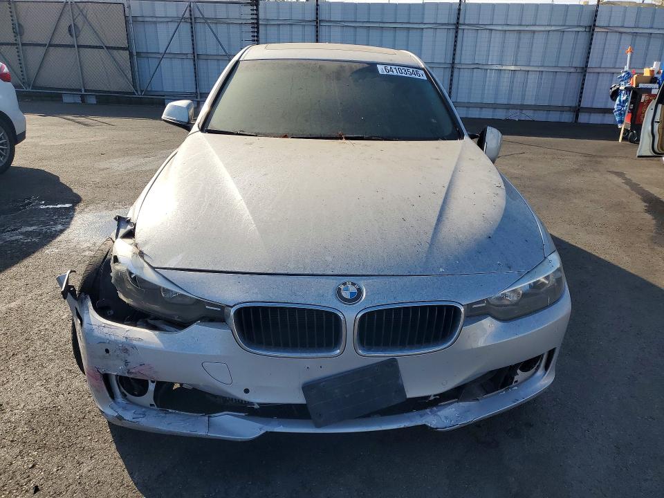 Фото 5 с аукциона – 2015 BMW 328 с VIN WBA3C1C56FK121000