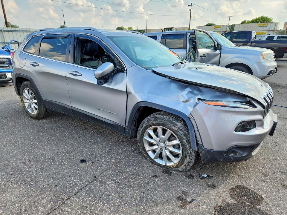 Photo 4 from auction – 2017 JEEP CHEROKEE with VIN 1C4PJMDS8HW635409