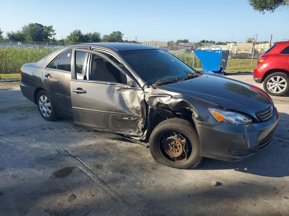 Photo 4 from auction – 2003 TOYOTA CAMRY with VIN 4T1BE32K73U767881