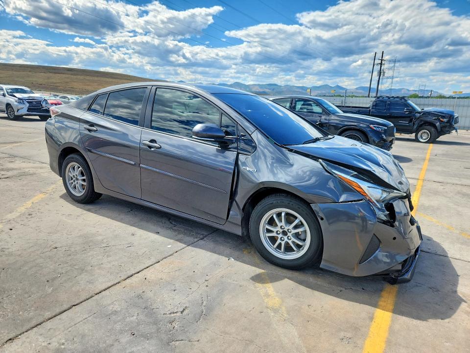 Photo 4 from auction – 2016 TOYOTA PRIUS with VIN JTDKARFU4G3025898