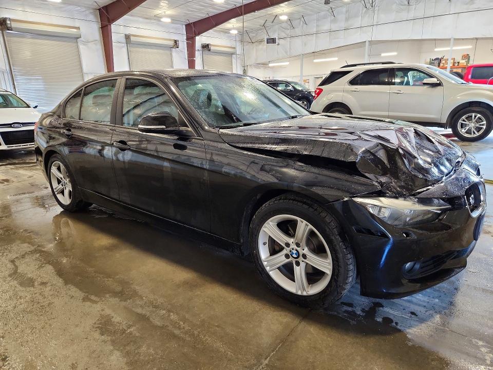 Photo 4 from auction – 2014 BMW 328 with VIN WBA3B3C50EJ978108