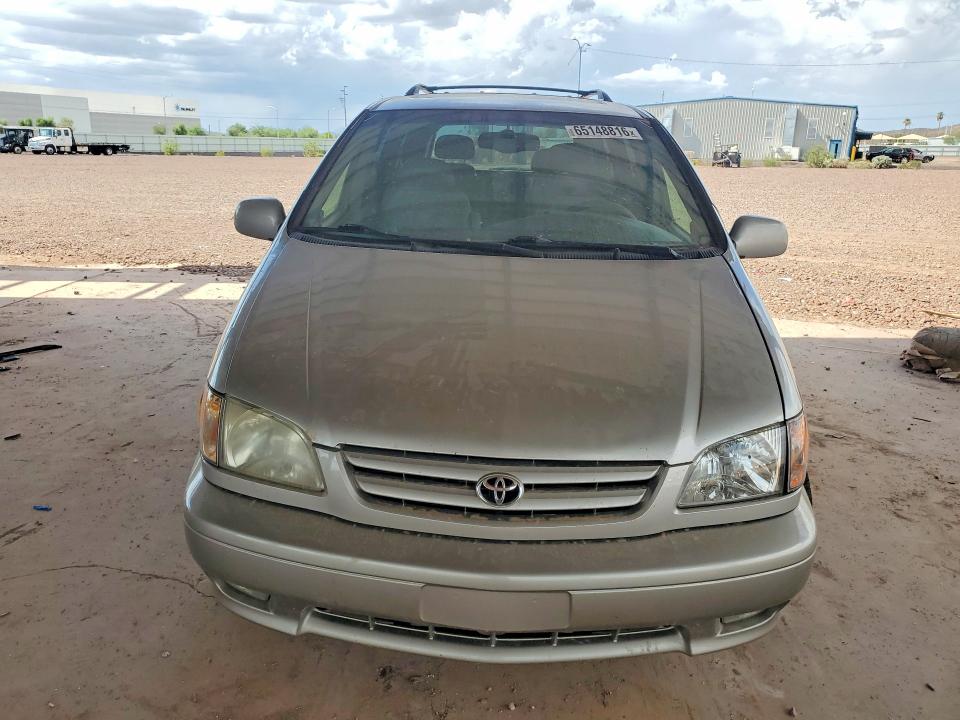 Photo 5 from auction – 2002 TOYOTA SIENNA with VIN 4T3ZF13C92U453100