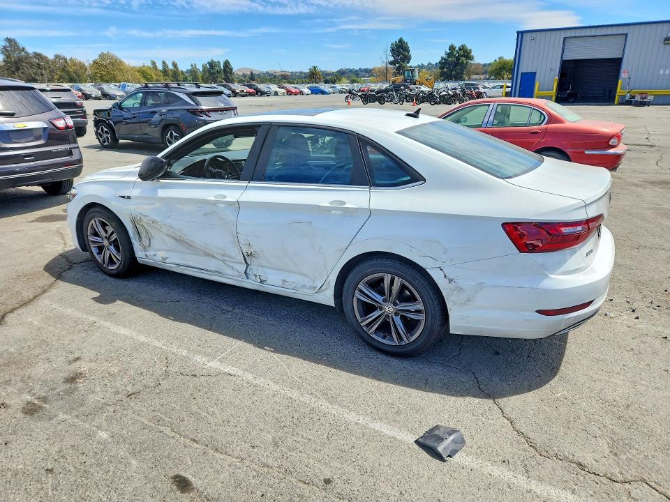 Photo 2 from auction – 2021 VOLKSWAGEN JETTA with VIN 3VWC57BU9MM054243