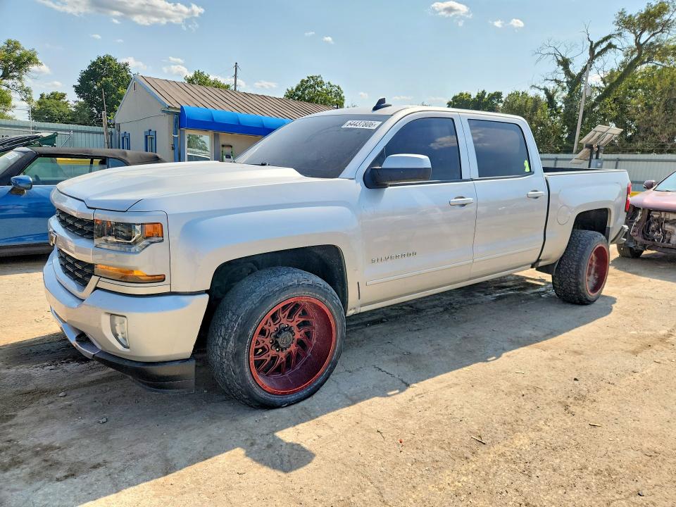 Photo 1 from auction – 2018 CHEVROLET SILVERADO with VIN 3GCUKRECXJG377239