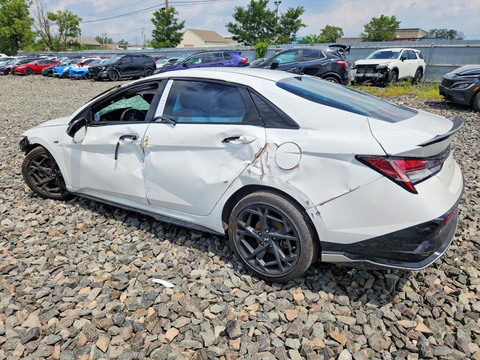 Photo 2 from auction – 2025 HYUNDAI ELANTRA with VIN KMHLR4DF8SU997653