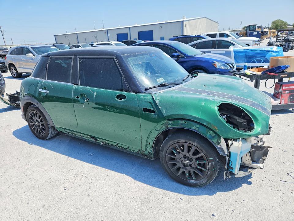 Photo 4 from auction – 2022 MINI COOPER with VIN WMW33DK06N2R94140