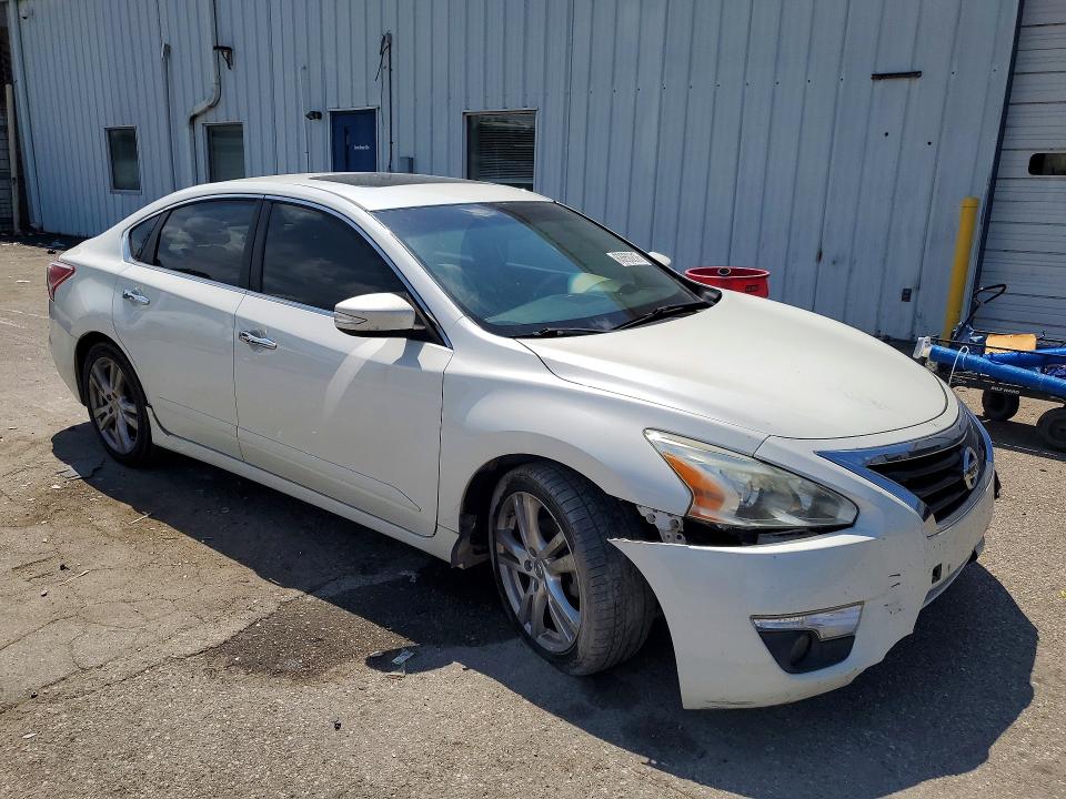 Photo 4 from auction – 2013 NISSAN ALTIMA with VIN 1N4BL3APXDC164640