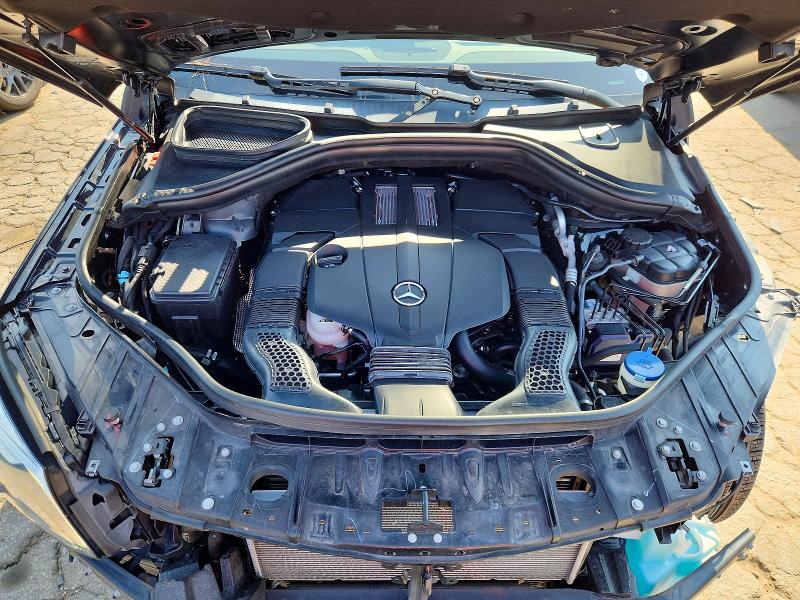Photo 11 from auction – 2019 MERCEDES-BENZ GLS with VIN 4JGDF6EE5KB237352