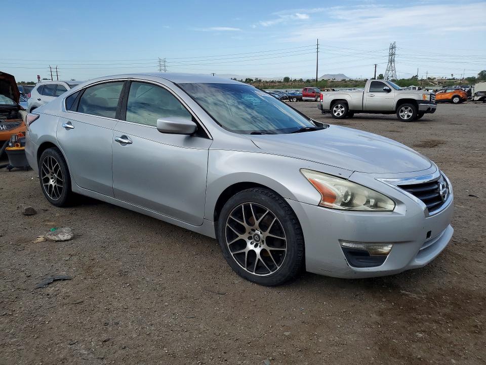 Photo 4 from auction – 2015 NISSAN ALTIMA with VIN 1N4AL3AP5FC463791