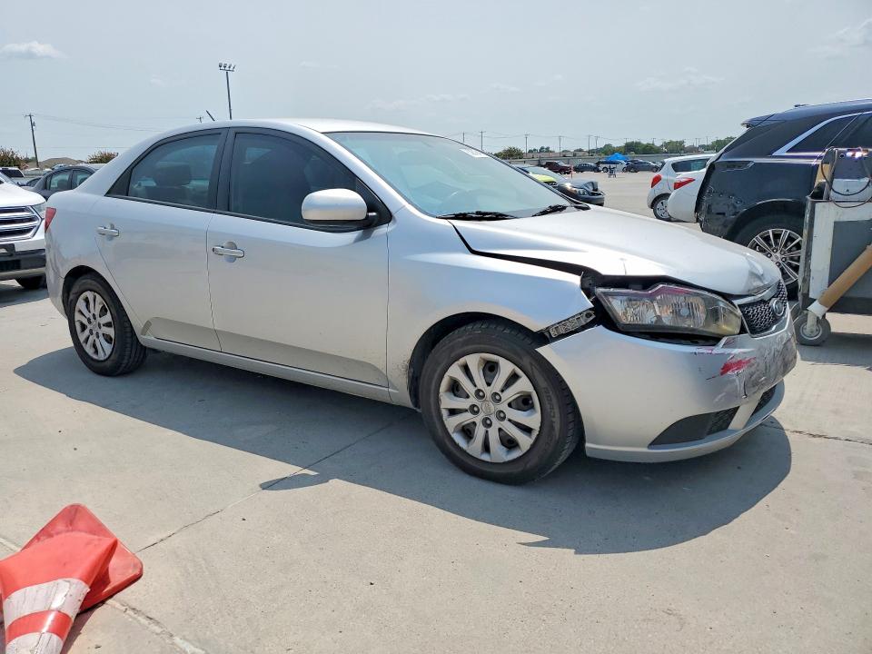 Photo 4 from auction – 2011 KIA FORTE with VIN KNAFT4A24B5887274