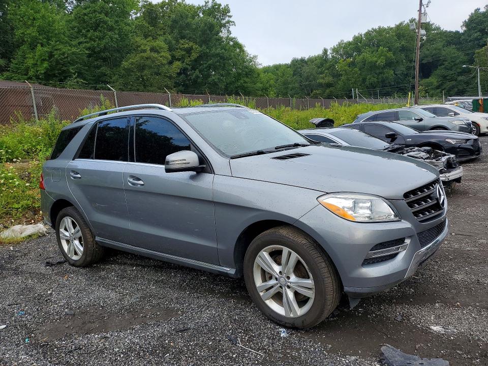Photo 4 from auction – 2015 MERCEDES-BENZ ML with VIN 4JGDA5HB9FA456093