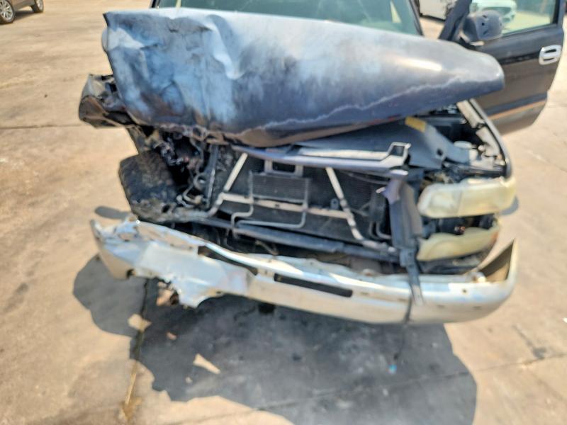 صورة رقم 11 من المزاد - 2002 CHEVROLET SILVERADO مع VIN 2GCEC19T921163690