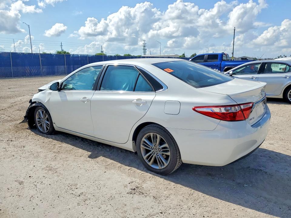 Photo 2 from auction – 2015 TOYOTA CAMRY with VIN 4T1BF1FK8FU104660