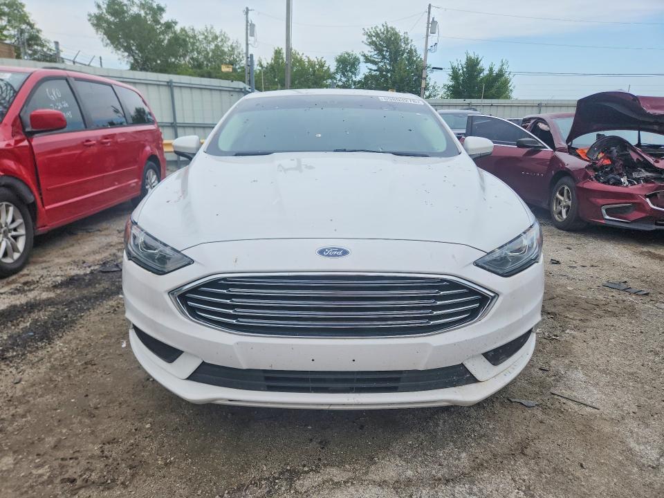 Photo 5 from auction – 2017 FORD FUSION with VIN 3FA6P0HD5HR235119