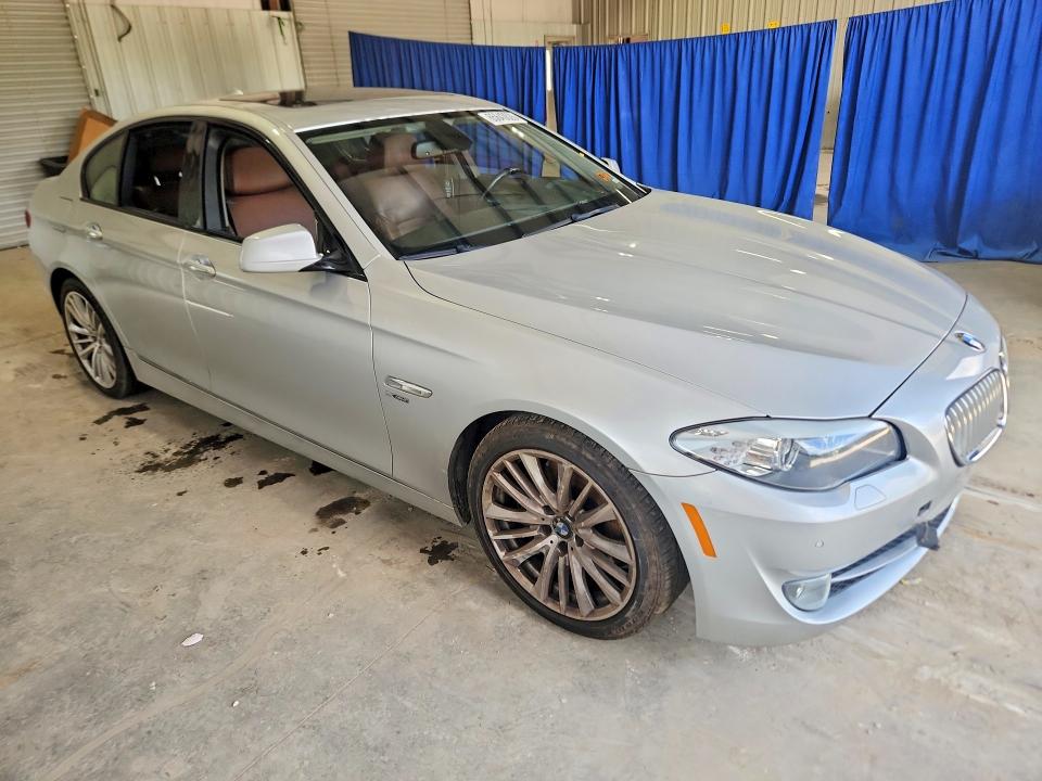 Photo 4 from auction – 2011 BMW 550 with VIN WBAFU9C55BC785351